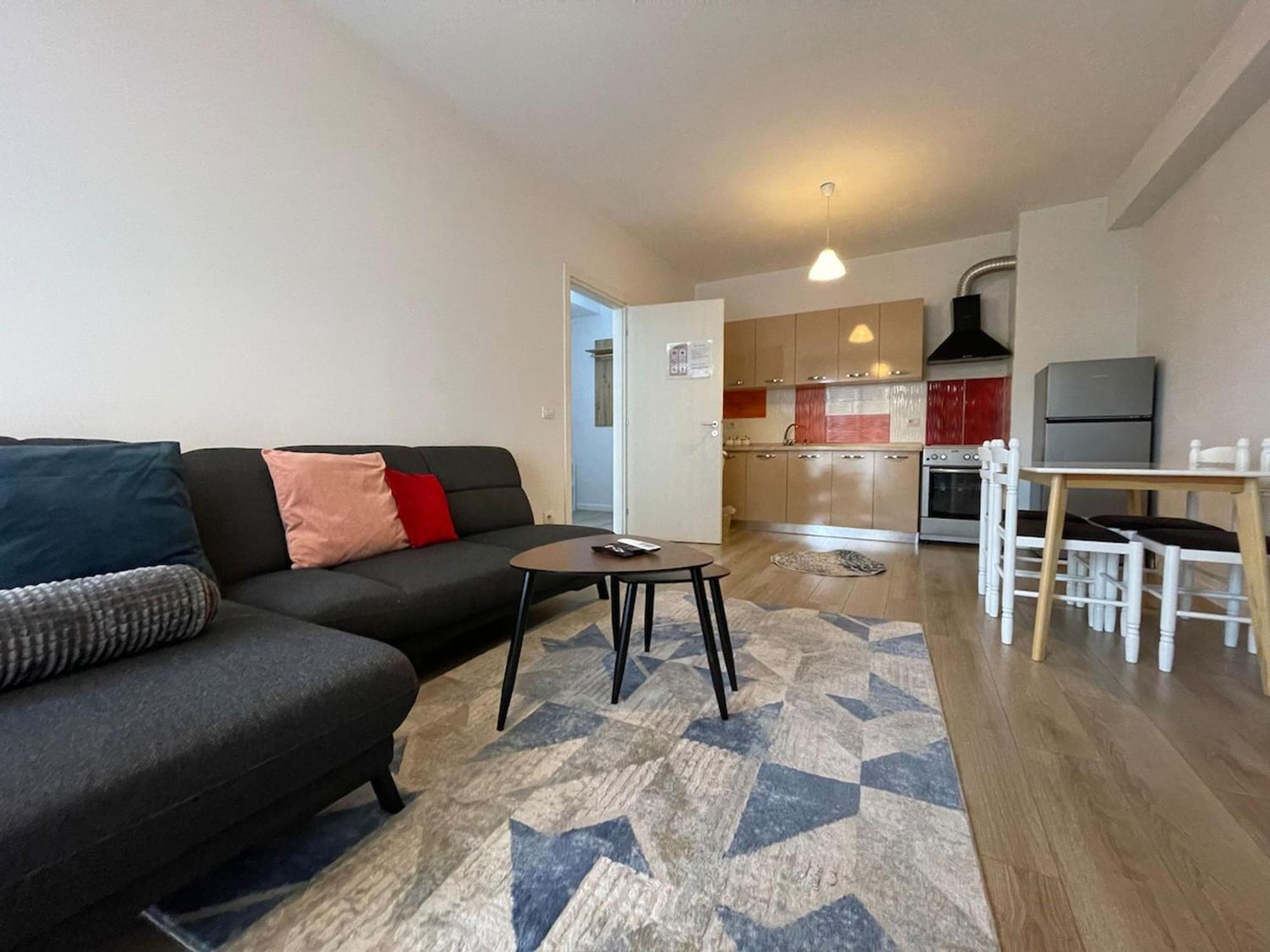 Bonbon 1 - Quiet 1 Bedroom * Tiranë