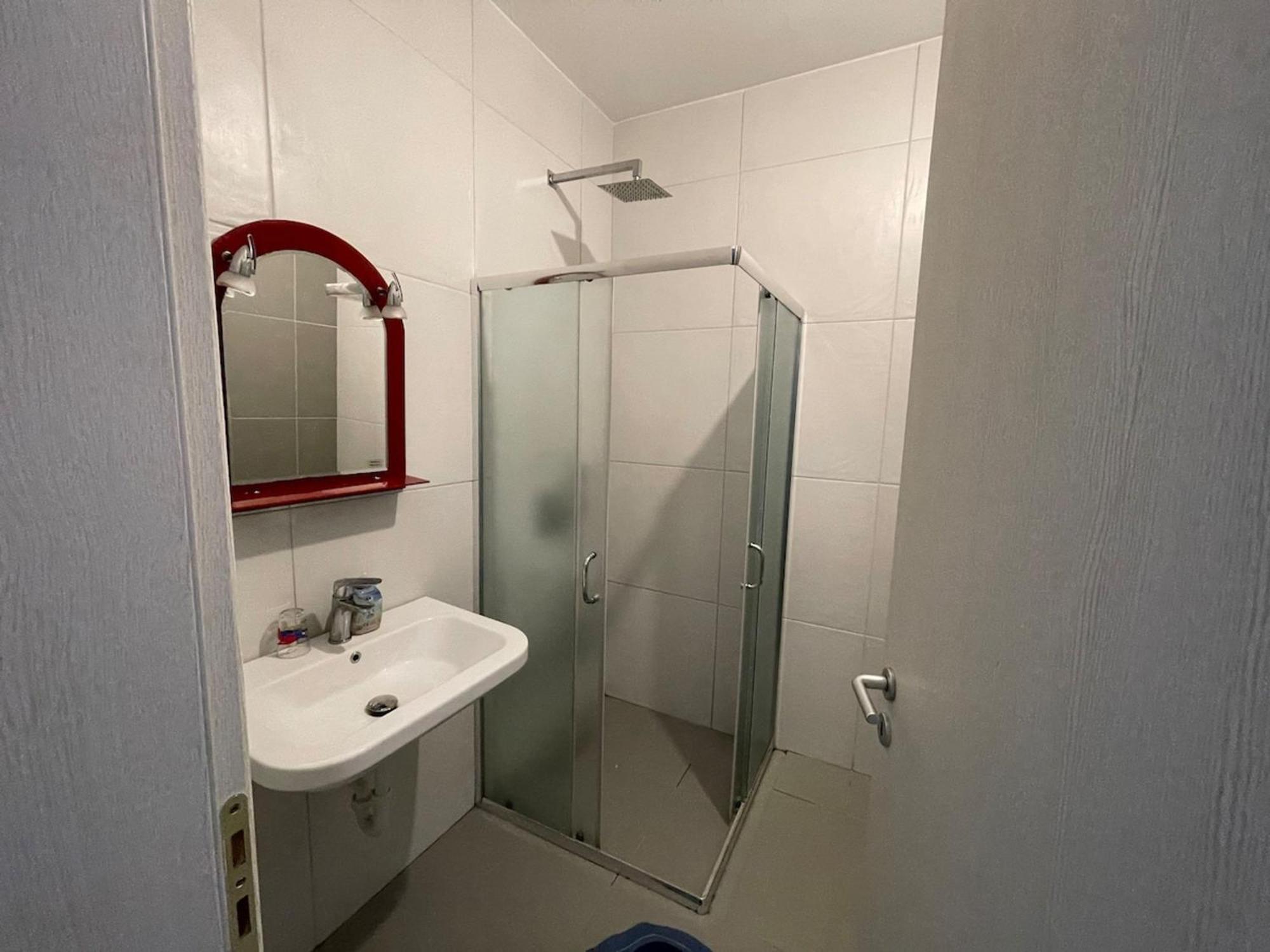 Bonbon 1 - Quiet 1 Bedroom Leilighet Tiranë
